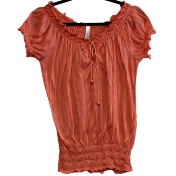 Bobbie Brooks Tops - 🧡 BOBBIE BROOKS Soft Cotton Coral Blouse Size Small